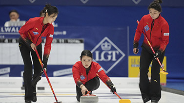 每天晨跑或 每天晨跑或